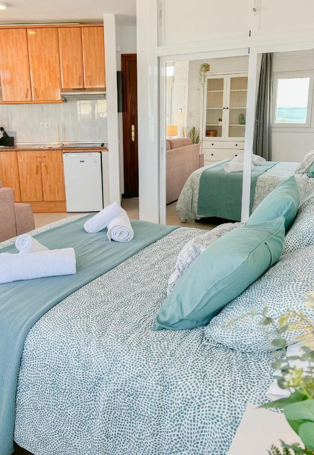 Beautiful Sea Views Apartment Pool & Beach Torremolinos Eksteriør billede